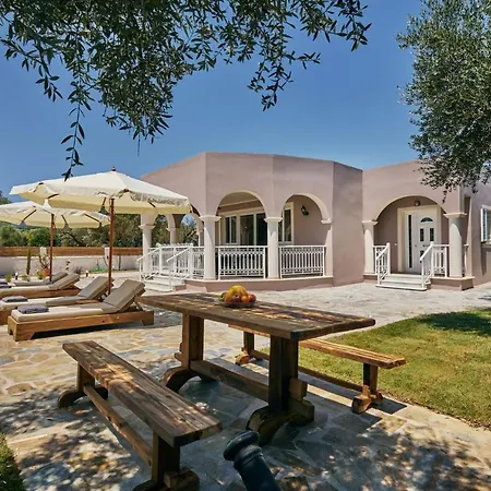Lagini Villa *
