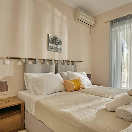 Lagini Villa Laganas
