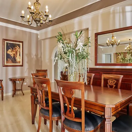Lagini Villa *