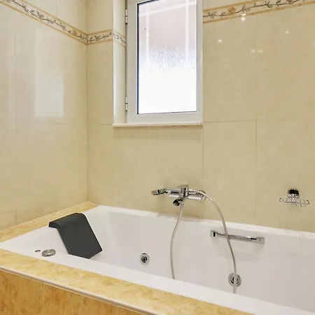 Lagini Villa Laganas