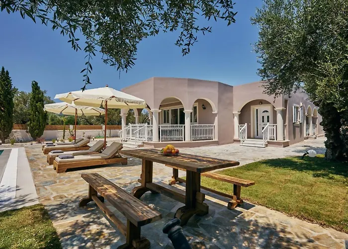 Lagini Villa *